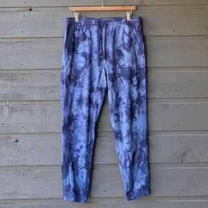 Athleta Farallon Jogger Pants Inversion Medieval Violet Tie Dye Size Medium